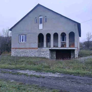 Будинок в Кельменцях