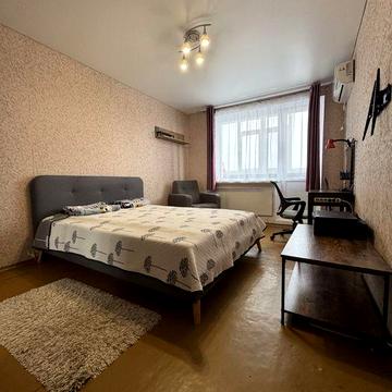 Оренда 2 кімнатної квартири по Героїв Рятувальників (Волкова)