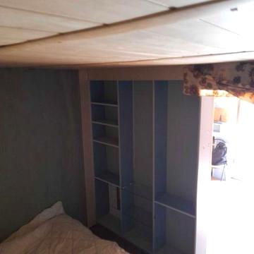 Здам будинок Townhouse у Києві - окремий вхід у кожного.