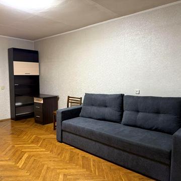 Гарна 1 кімн. Метро Левобережна, Шептицького 7