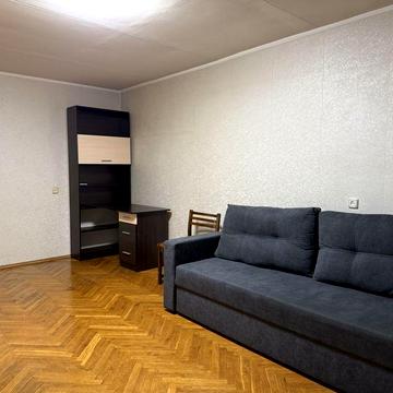 Гарна 1 кімн. Метро Левобережна, Шептицького 7