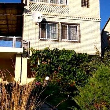 Продам дачу на берегу реки