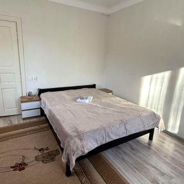 Оренда 1 кімнатної квартири, вул. Макогона. Центр