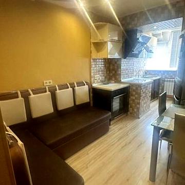 Довгострокова оренда 1к Квартира Сонячна Набережна (Малиновського Маршала) вулиця