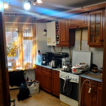 Продається 3 кімнатна квартира