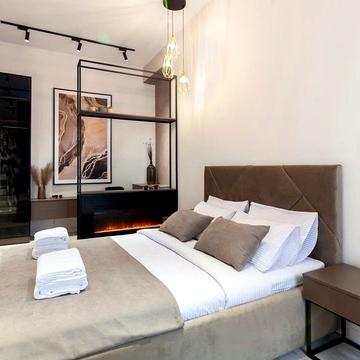 Івана Франка вул., 16