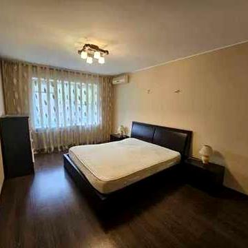 Сдам 3-х ком .кв-ру пр.Леси Украинки(пр.А.Поля)