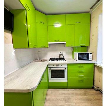 продаж трикімнатної квартири на Шкільному в м. Кропивницький