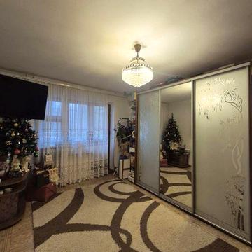 Продається 2-к картира на ЖМ Перемога