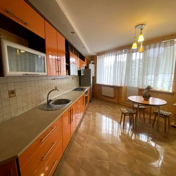 Продаж 2 кімнатної квартири, вул. Івасюка