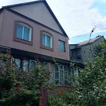 ₴ Будинок в с. Кругле, 5 хв до Рівного