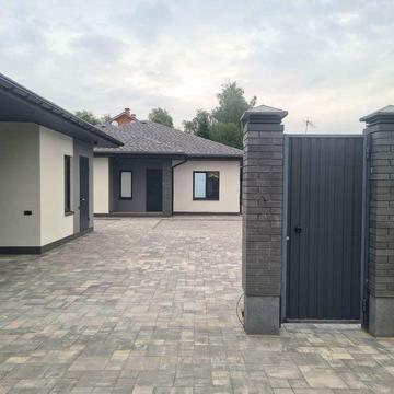 Чудовий будинок! Гарна локація.