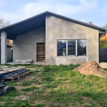 Чудовий будинок.Гарна локацiя.