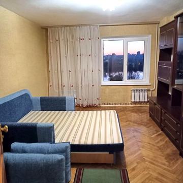 Оболонська пл. (Дружби Народів СРСР), 2-А