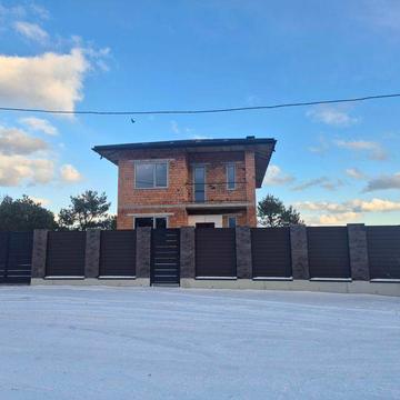 Продаж двоповерхового будинку у с. Бірки , 6 сот, 156 кв м