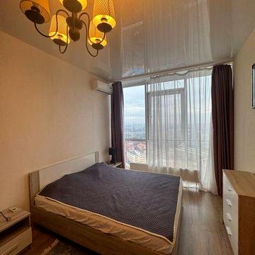 Сдаётся светлая квартира в 22й Жемчужине на Болгарской улице