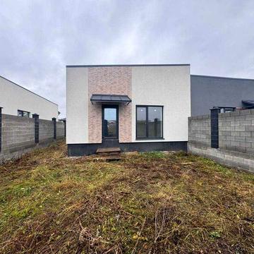 Продаж котеджу в районі Райського саду