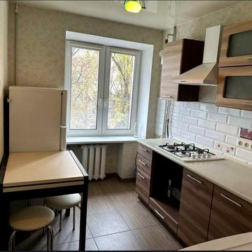 Долгосрочная аренда 2-х комнатной квартиры от собственника в центре.