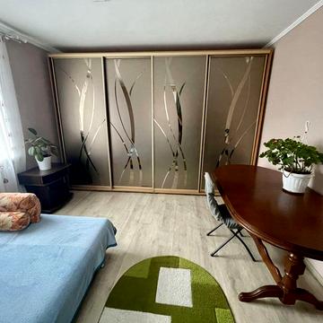 Здам будинок,центр міста. Світло не вимикають!!!