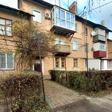 Продам 2х кімнатну квартиру/ Піонер/ вул.Синьоводська/ Сталінка