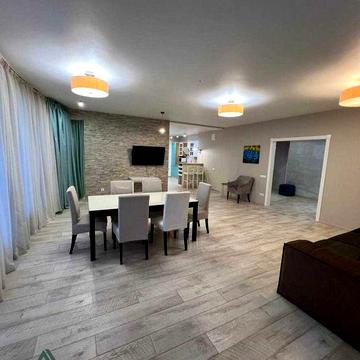 БЕЗ КОМІСІЇ !!! Велика 4-кімнатна (3 окремі спальні) в ЖК Зарічний !!!