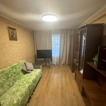 Здається в оренду двохкімнатна квартира на Бойчука 5! Власник!