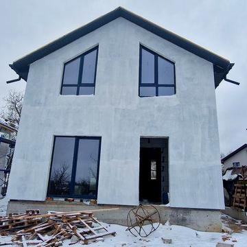 Продам 2 поверховий будинок 3 спальні та кухня вітальня