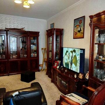 Продам трехкомнатную на Проспекте Шевченко