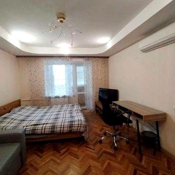 Здається однокімнатна квартира в оренду центр