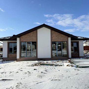 Продам котедж з всіма комунікаціями! Ділянка 4.5 сот