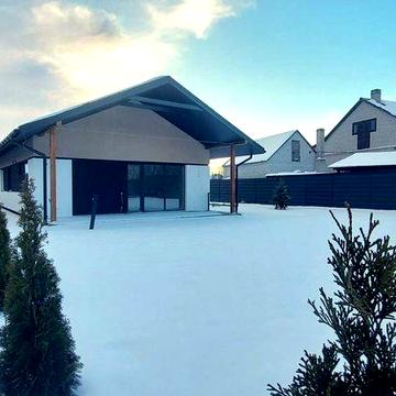 Новий сучасний будинок в Нових Петрівцях