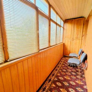 Продам свою 2 комн кв в рассрочку м. Киевская   Рост .