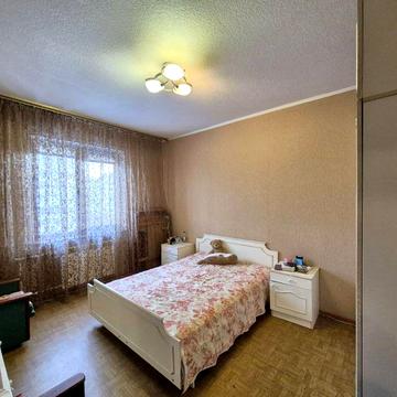 Укомплектована 3 кімнатна квартира вул. Вітянська