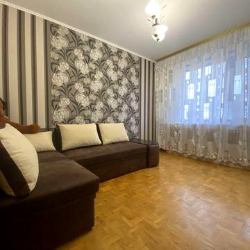 Продаж  4 кімнатної  квартири метро  Теремки