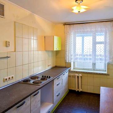 3 кімнатна квартира в Рівному, цегляний будинок