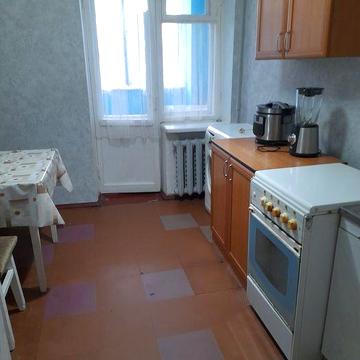 Без%. м. Лукянівка 5 хв. пішки. ОРЕНДА 1-ї кв. Вул. Дектярівська 12/7