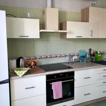 Вацлава Гавела бульв. (Івана Лепсе), 7-В