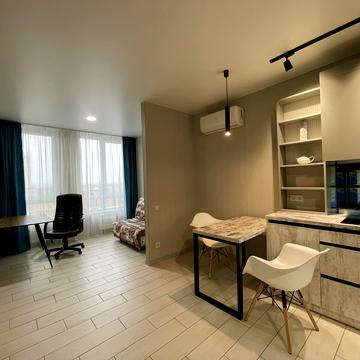 Космічна вул., 5