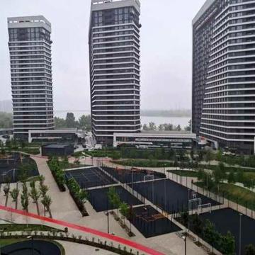 Причальна вул., 10