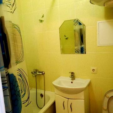 Продаж 1к Квартира Зарічанська вулиця