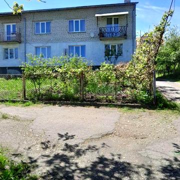 Квартира з прибудовою