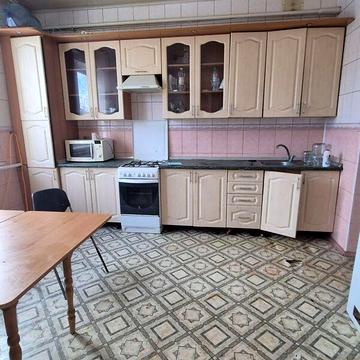 Продаж 4к Дім Польова вулиця