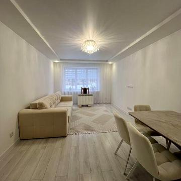 Стильна 3 кімнатна квартира у м. Сокаль