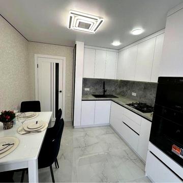 Продається 2 кімнатна вул. Головна р-н Автовокзалу