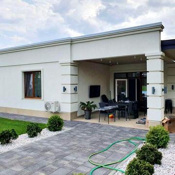 Продам одноитажный дом в Новоалександровке раен ул Клиновой