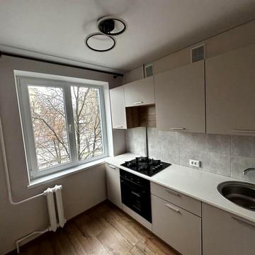 Сдам 1-но комнатную квартиру возле Собора ( собственик)