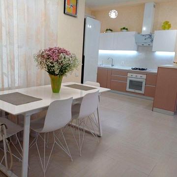 Сдам 3 ком.  коттедж Авторский Вилла Роз