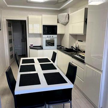 Сдам 2 х к.кв.на Песках в новом доме