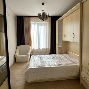 Від власника тиха, світла квартира в центрі