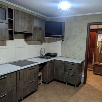 Продам однокімнатну квартиру з великою кухнею. Хортицький